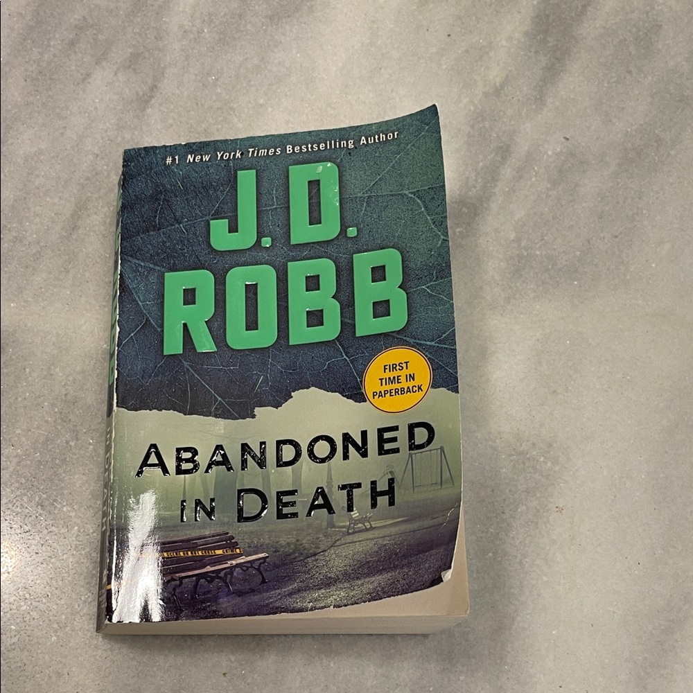 J.D. Robb 'Abandoned in Death' Paperback